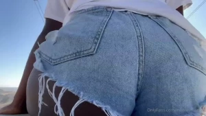 A triggered loser sends in triple digits to impress