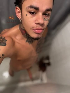 Pretty face pretty dick part 1