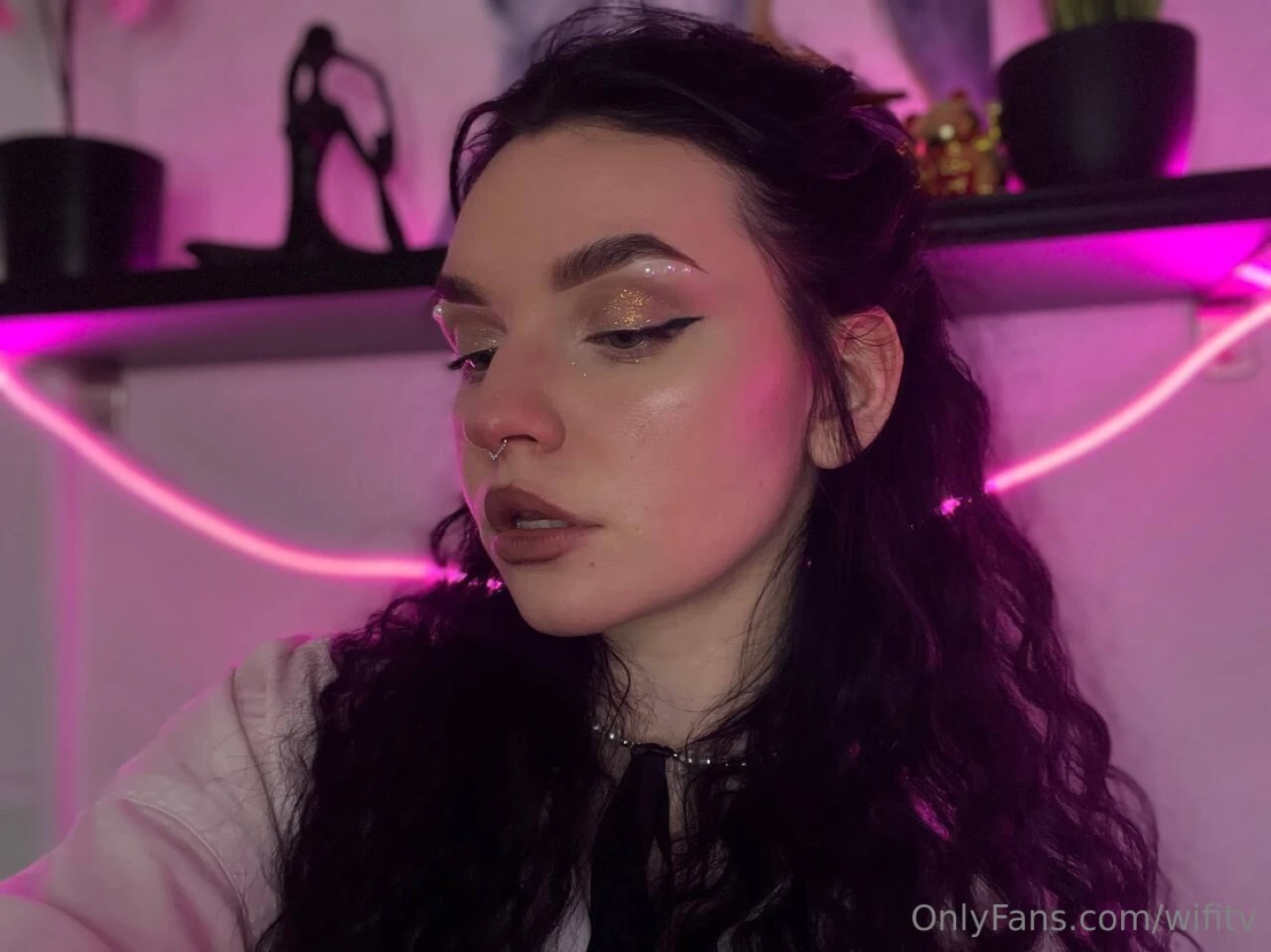 Rate my makeup 1 to 10 