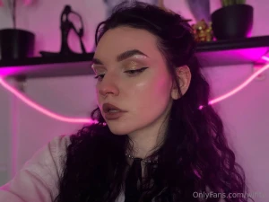 Rate my makeup 1 to 10