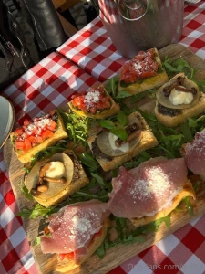 Hi friends today was just the perfect day for a picnic we chose a cool part 1