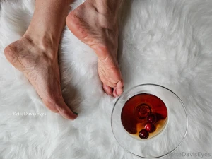 We re happy tonight walking in a winter wonderland - richard b smith