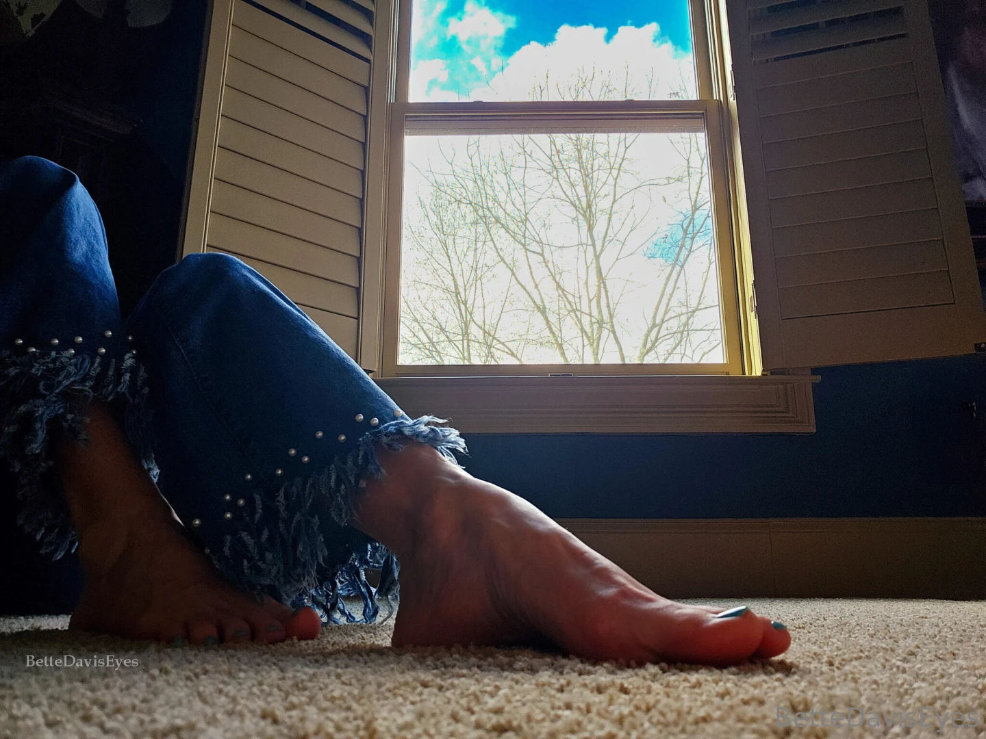 On an island in the sun we ll be playing and having fun - rivers cuomo 