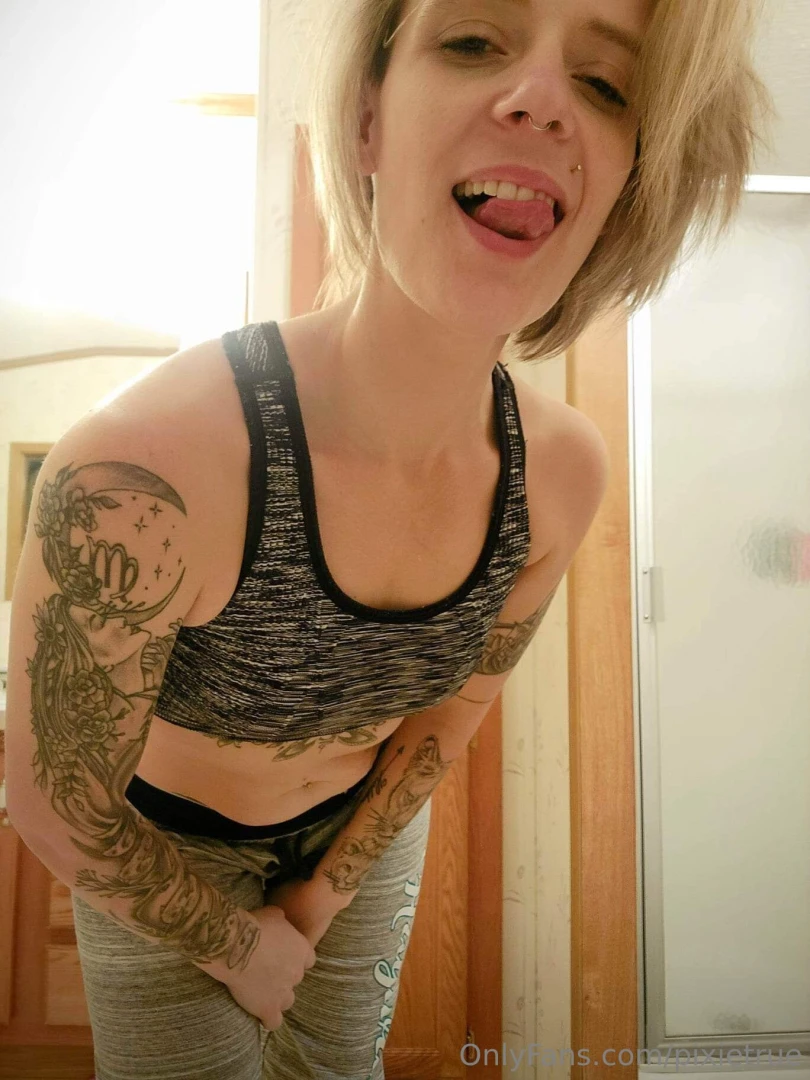 I see you watching me at the gym do you like watching me stretch and part 2 