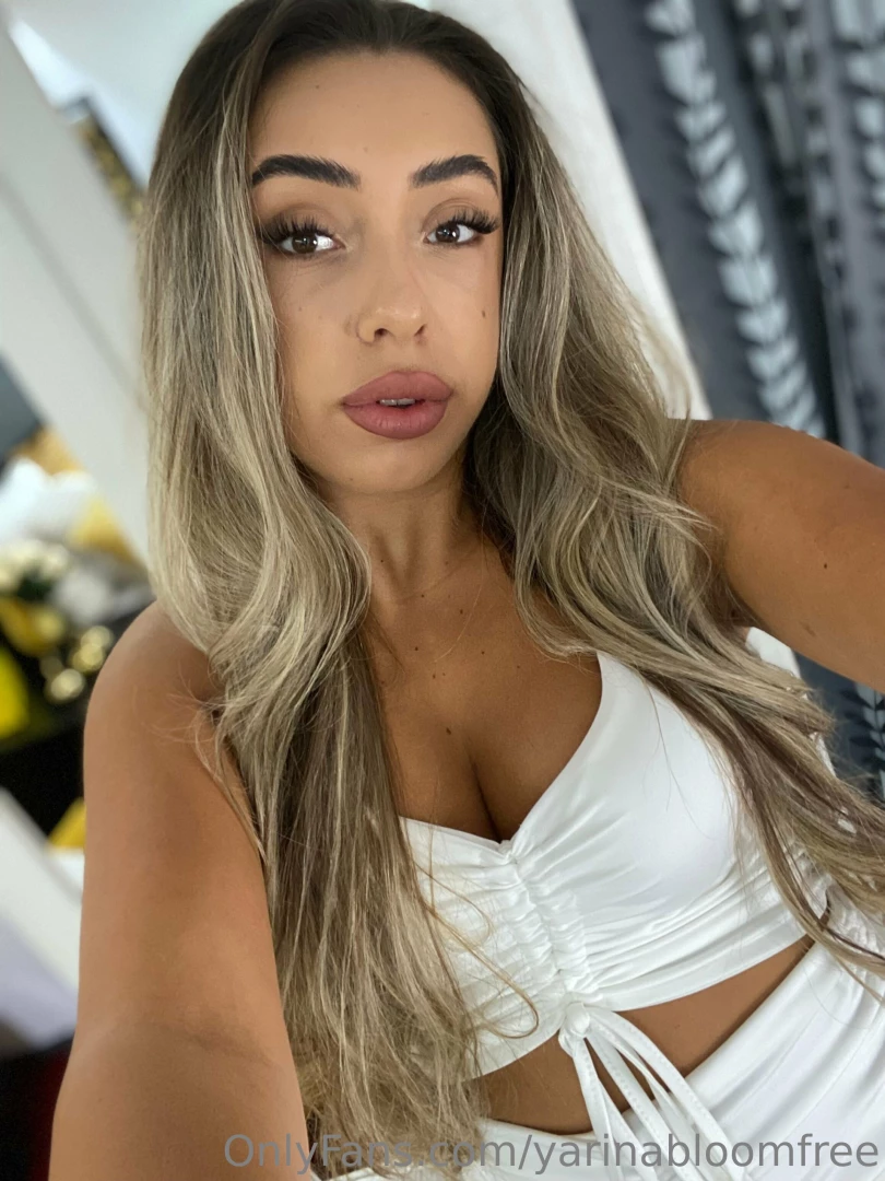 It s our secret don t tell anyone 