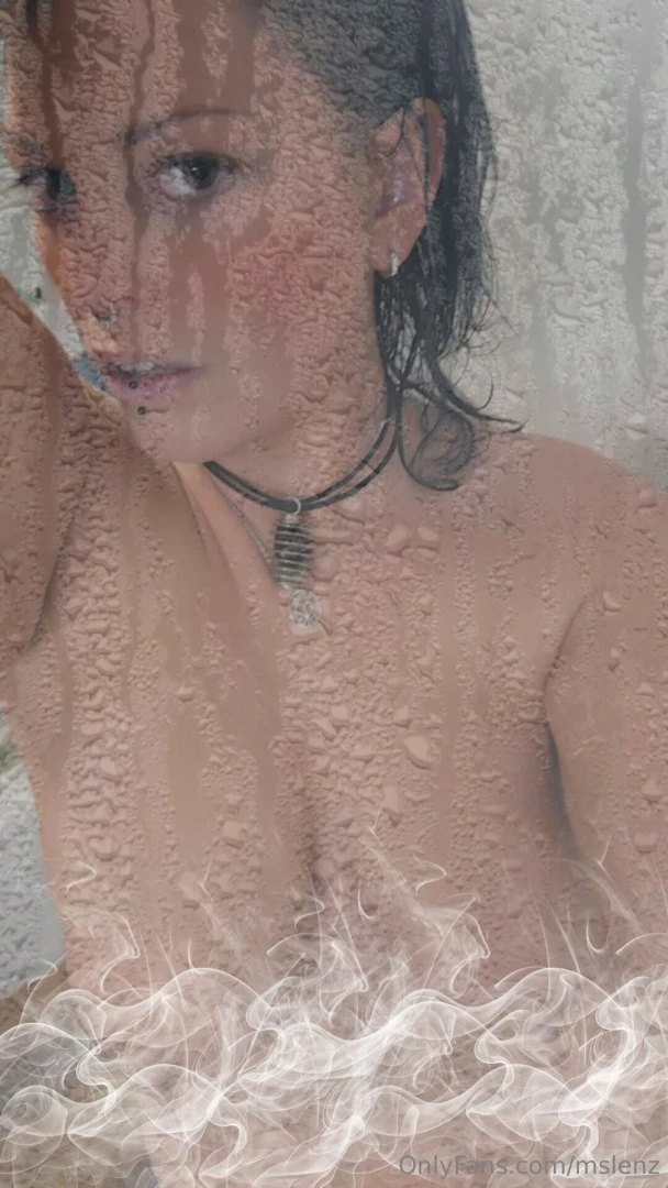 Is it hot and wet in here or is it just me pay for my shower nude then 