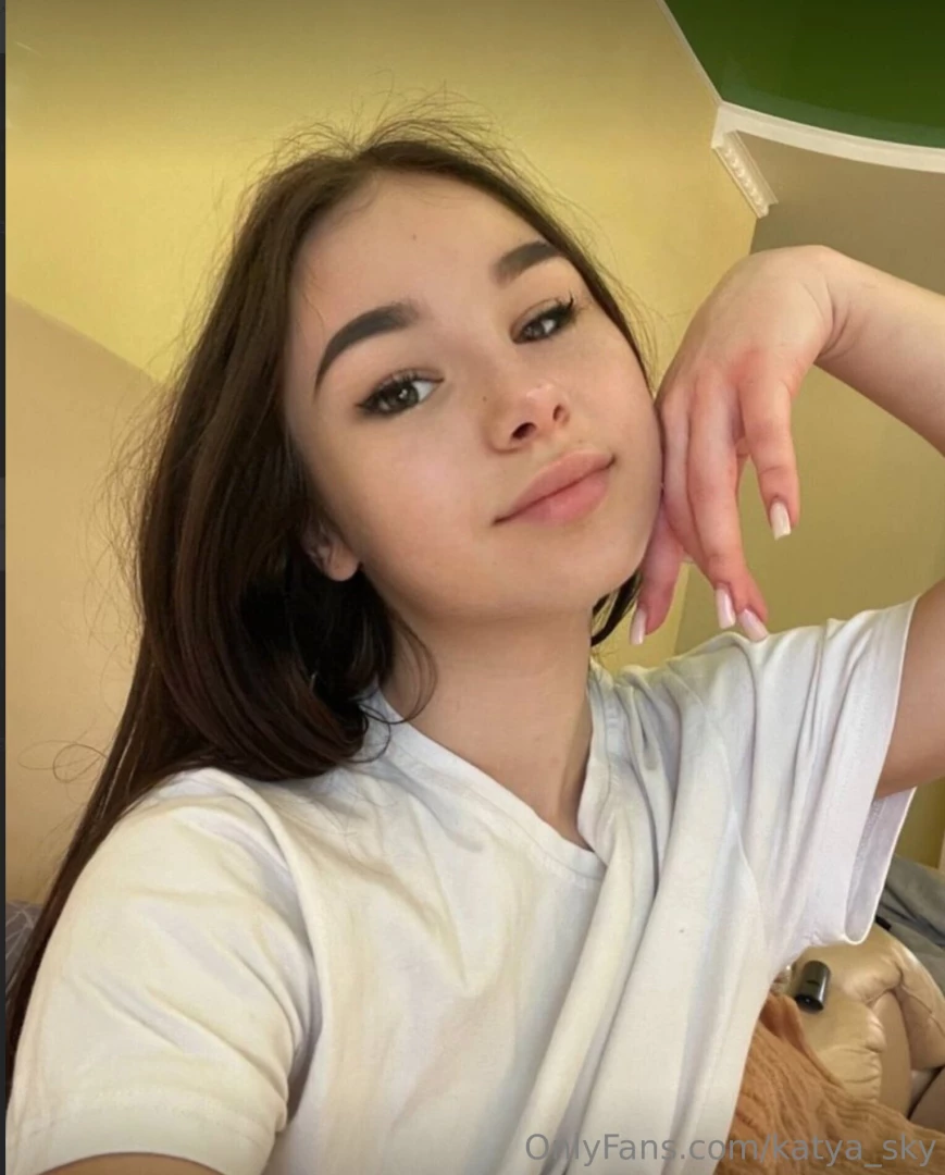 This hottie sweetkaramelka knows how to induce the best orgasm you ve part 56 
