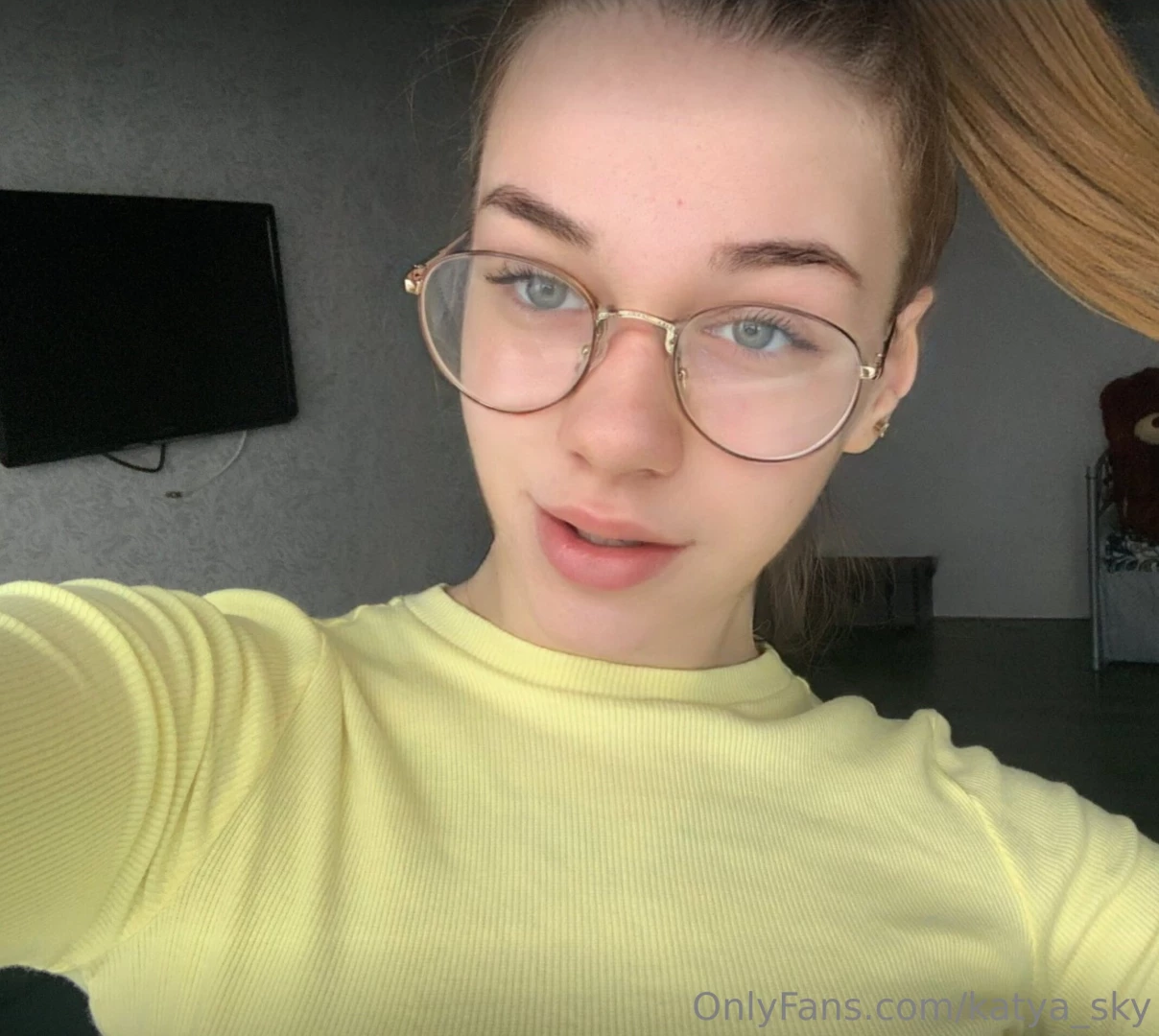 Slutty cutie killy_martim loves to shake with orgasm while playing part 93 
