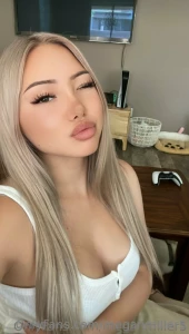 Nothing like to start a day with a good masturbation session until i part 1