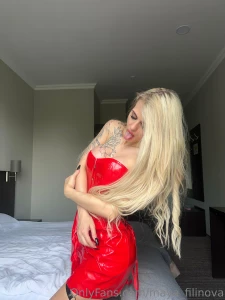 - what do you do to feel sexy - i wear a tight dress and no knickers