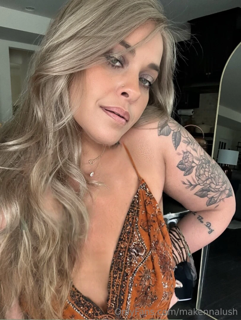 Happy weekend sending you the most beautiful vibes 