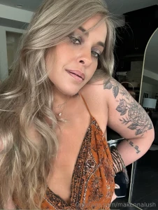 Happy weekend sending you the most beautiful vibes