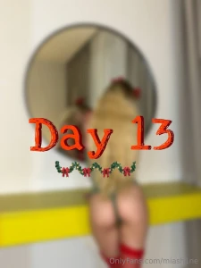3 2 1 i m a normal girl but when i do this i get a little crazy