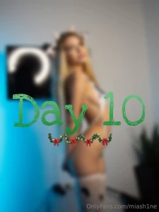 Did you heard some noises on your roof it s me sneaking into your warm