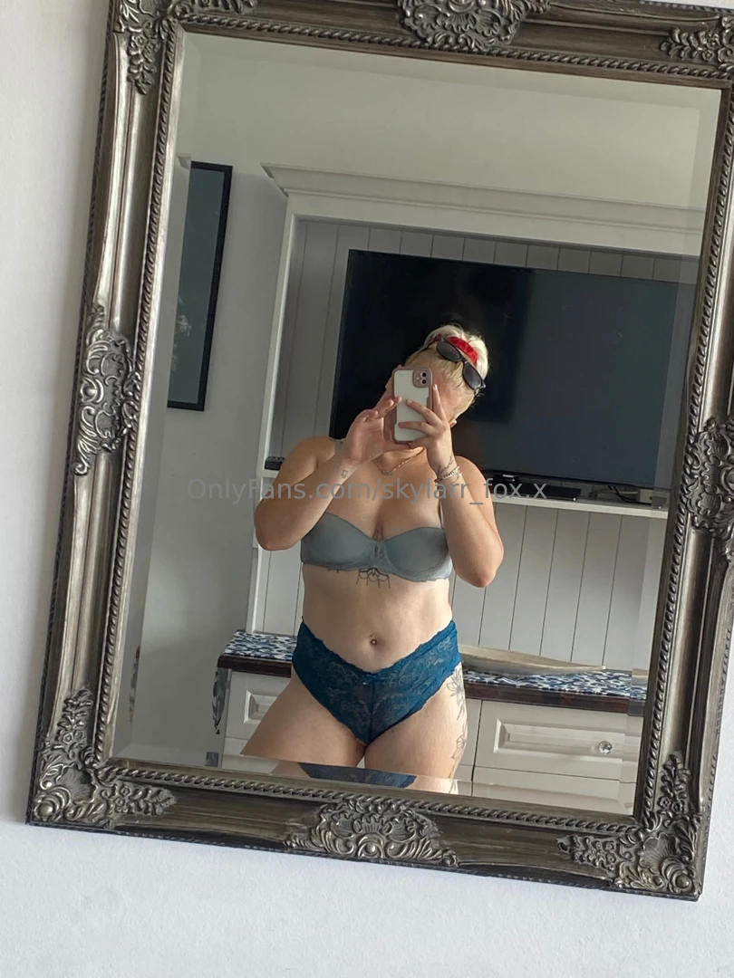 Wanna help me get over my broken heart 