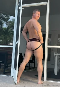 Here s a reminder i have a great ass