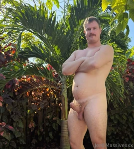 Call me a bee because i m buzzing about you honey part 1