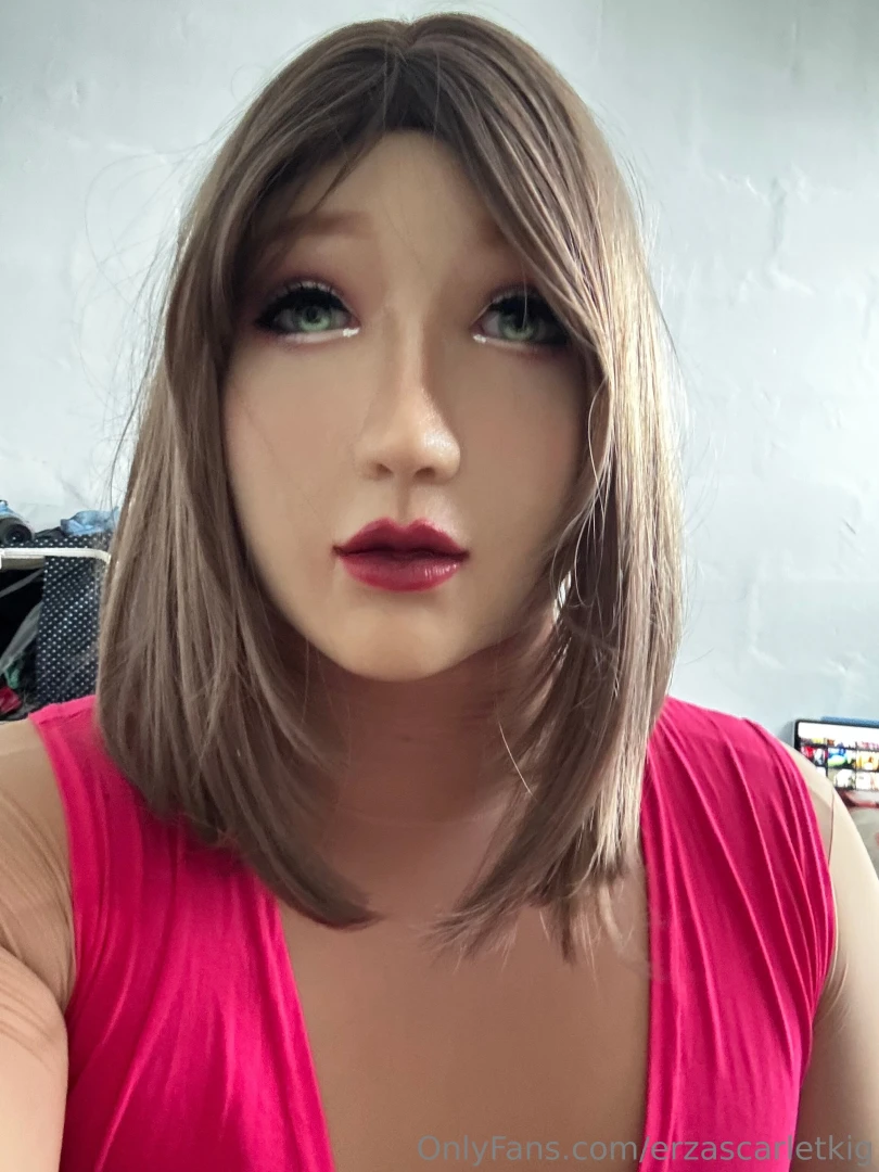 Old pink dress need more 