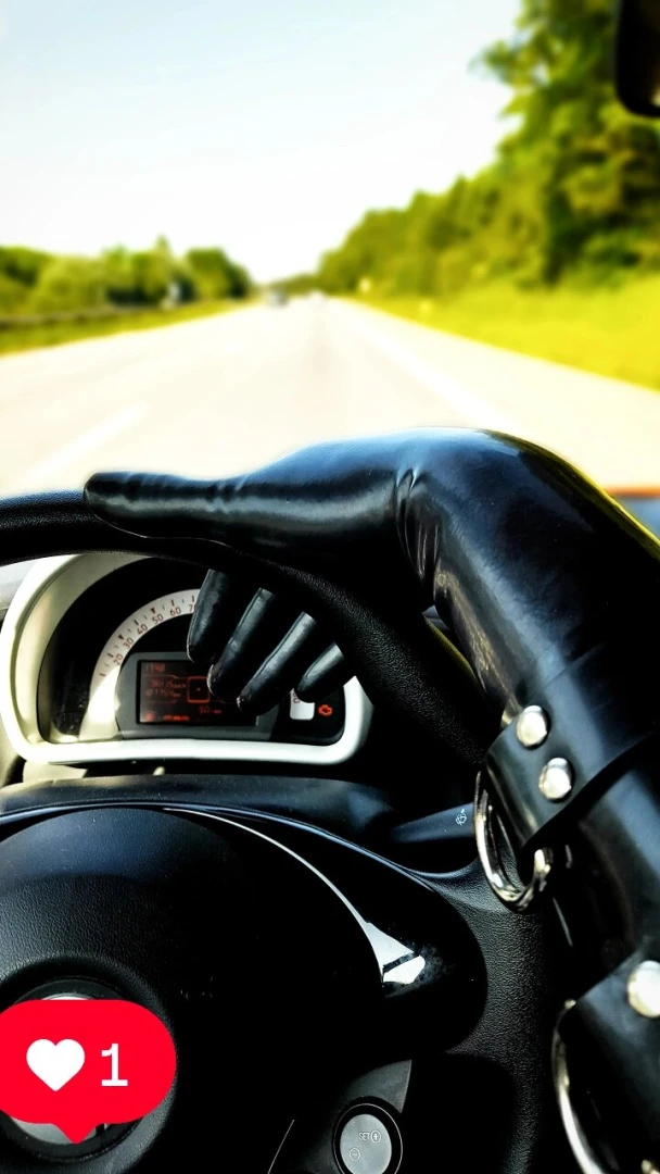 There is something special with driving in all rubber feeling so and 