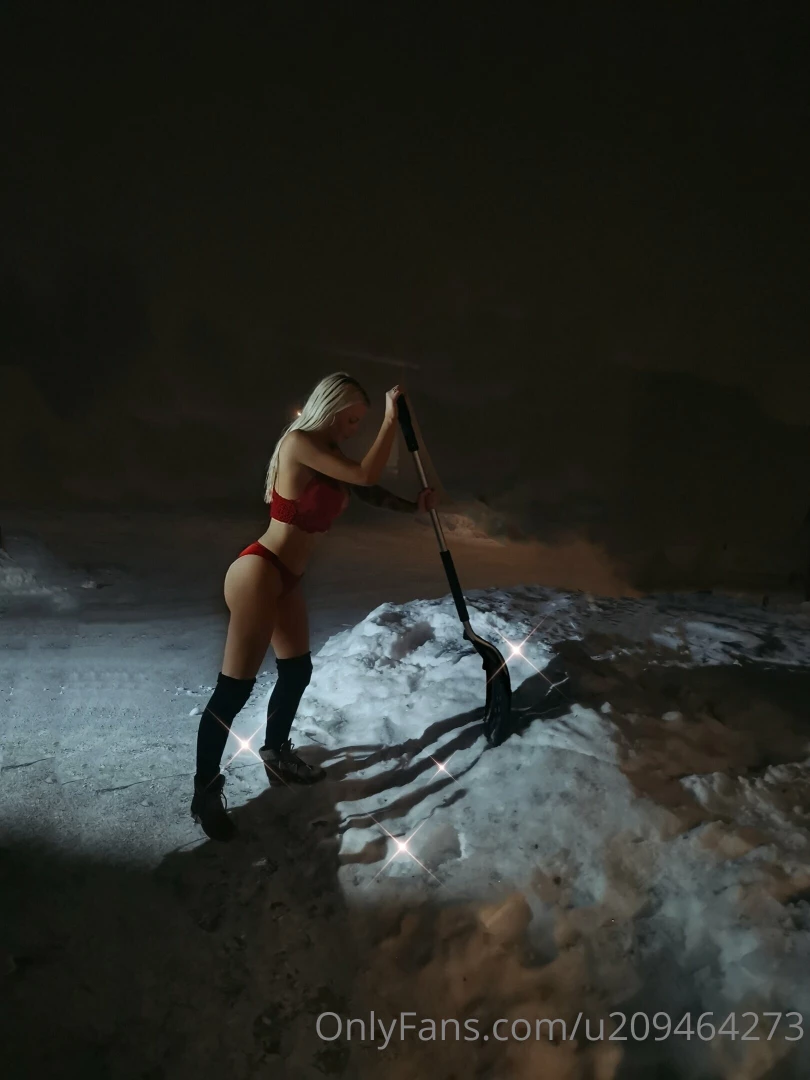 Would be a lot easier if there were someone here to help me out 