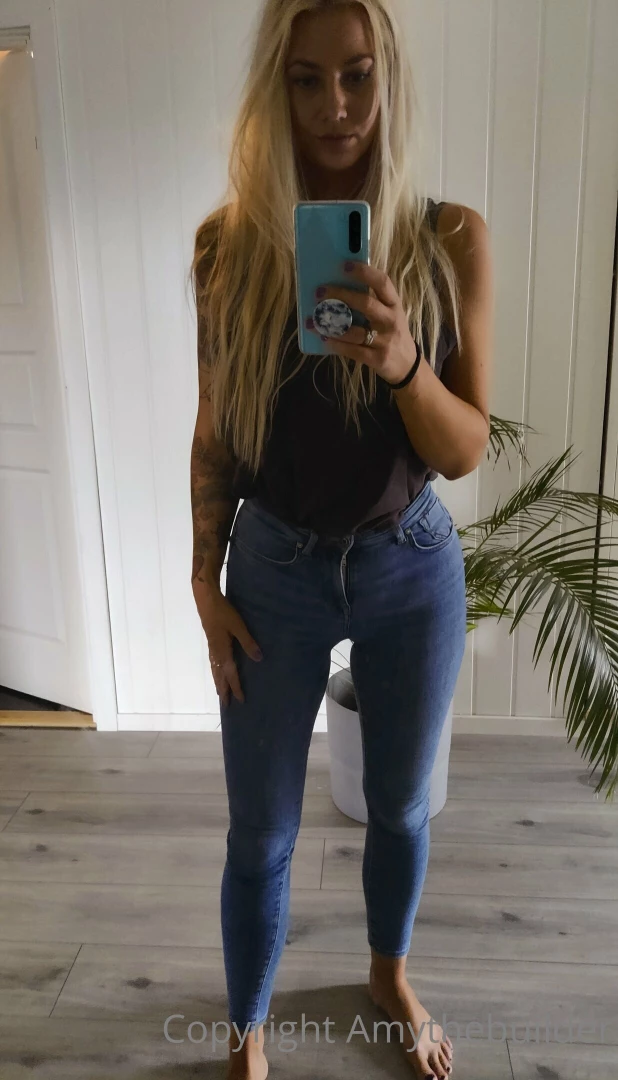 The daily selfie 
