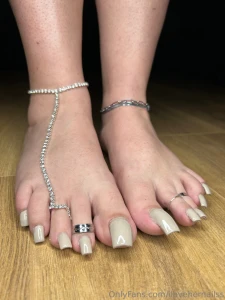 The pedi colour on taliascutetoes was so part 2