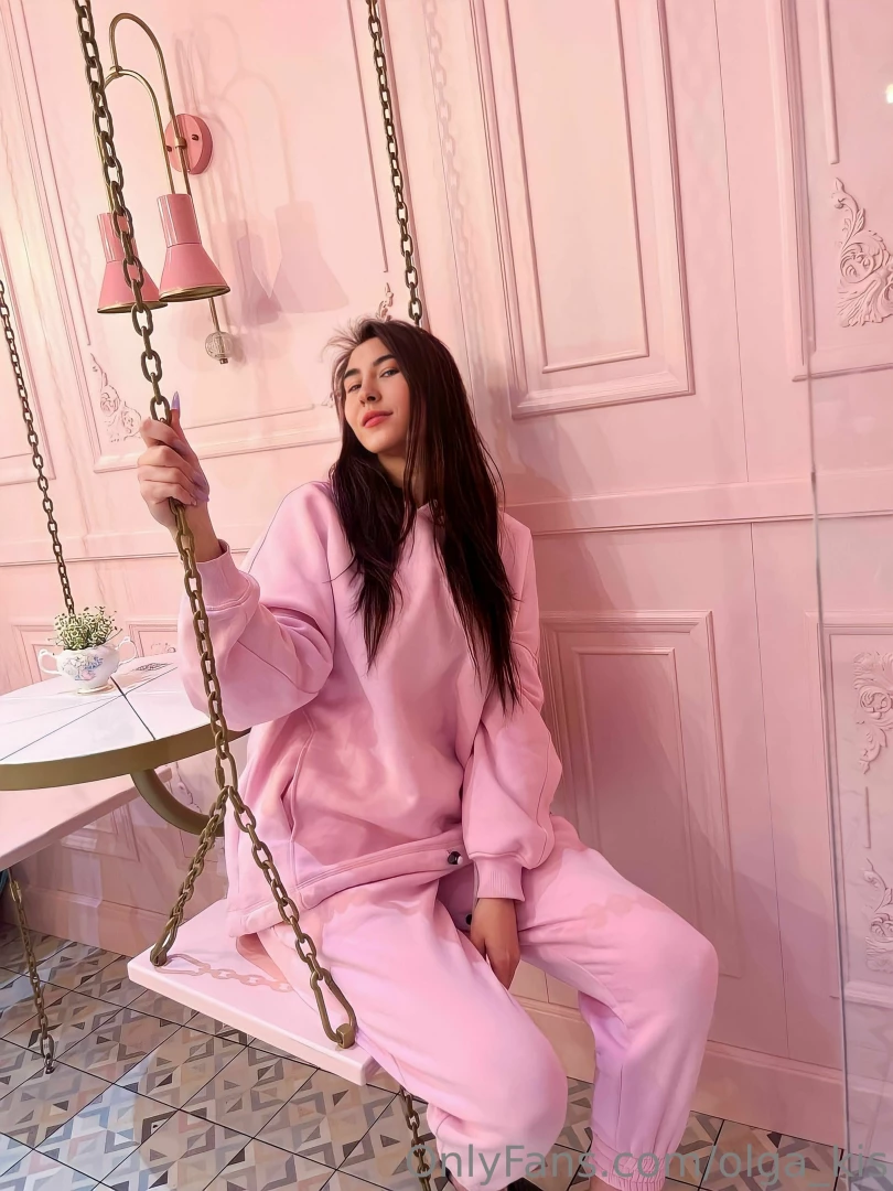 Always look on the pink side of life 