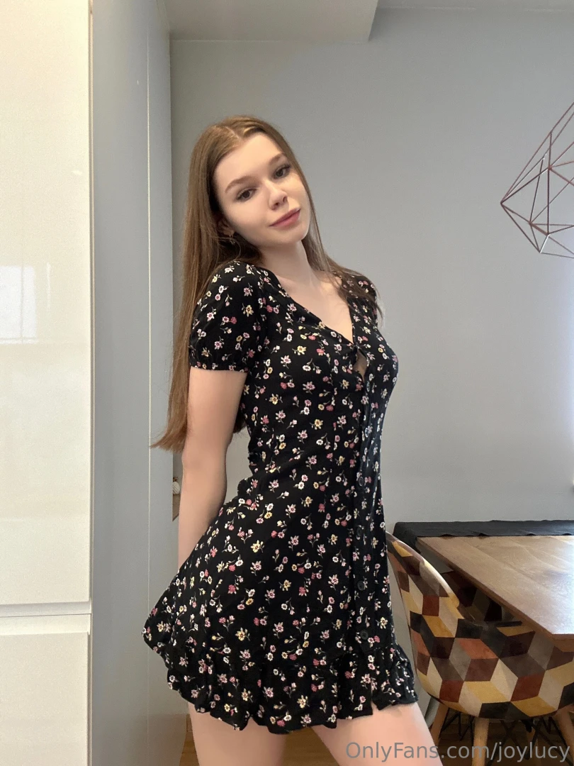 Hi sweethearts you know i m the sweetest but there s my friend 