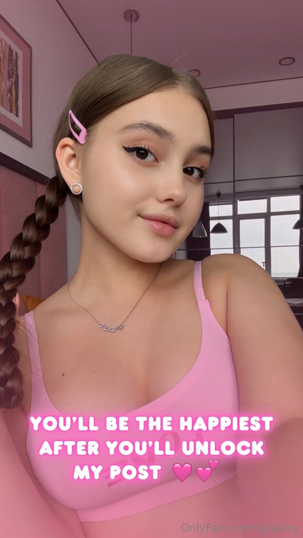 I was twirling around in my room in the cutest set today and i swear i 