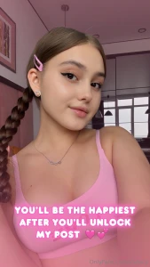 I was twirling around in my room in the cutest set today and i swear i