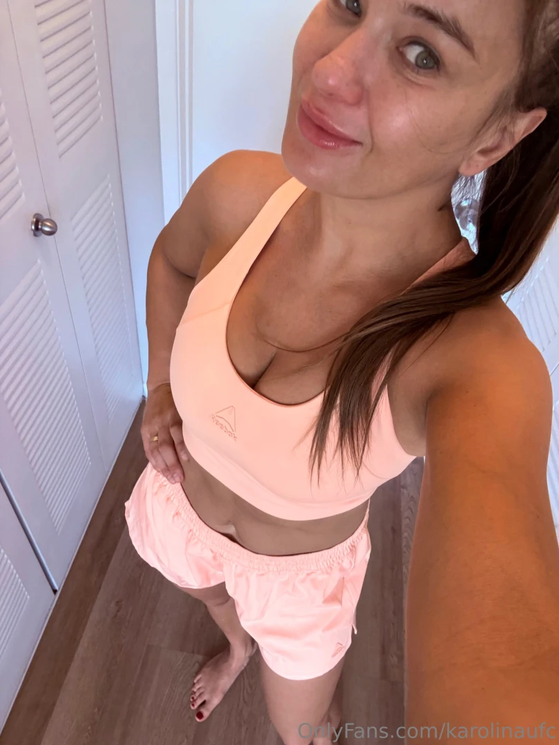 Hello everyone going live tonight 8pm et join me for a q amp a session 