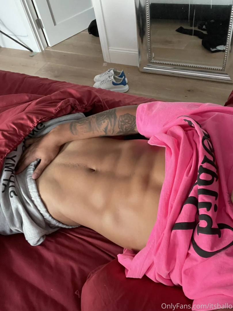 Up for a hardcore jerk off session tonight time to destroy myself if 