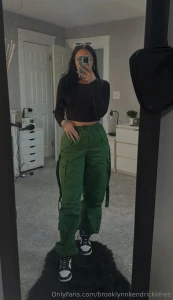 Big sneaker girly vip brooklynnkendrickk