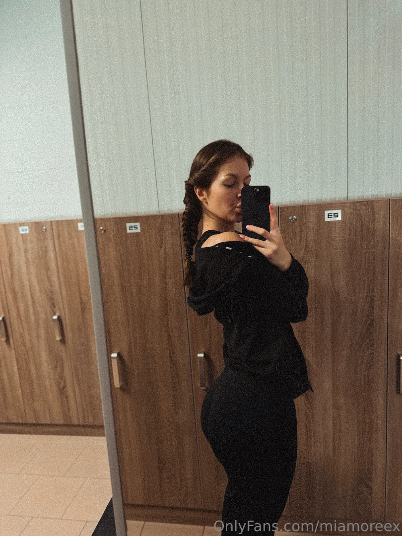 Gym flicks 