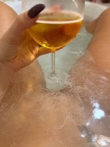 Baby send a 15 tip and you get a squirt video and anal one