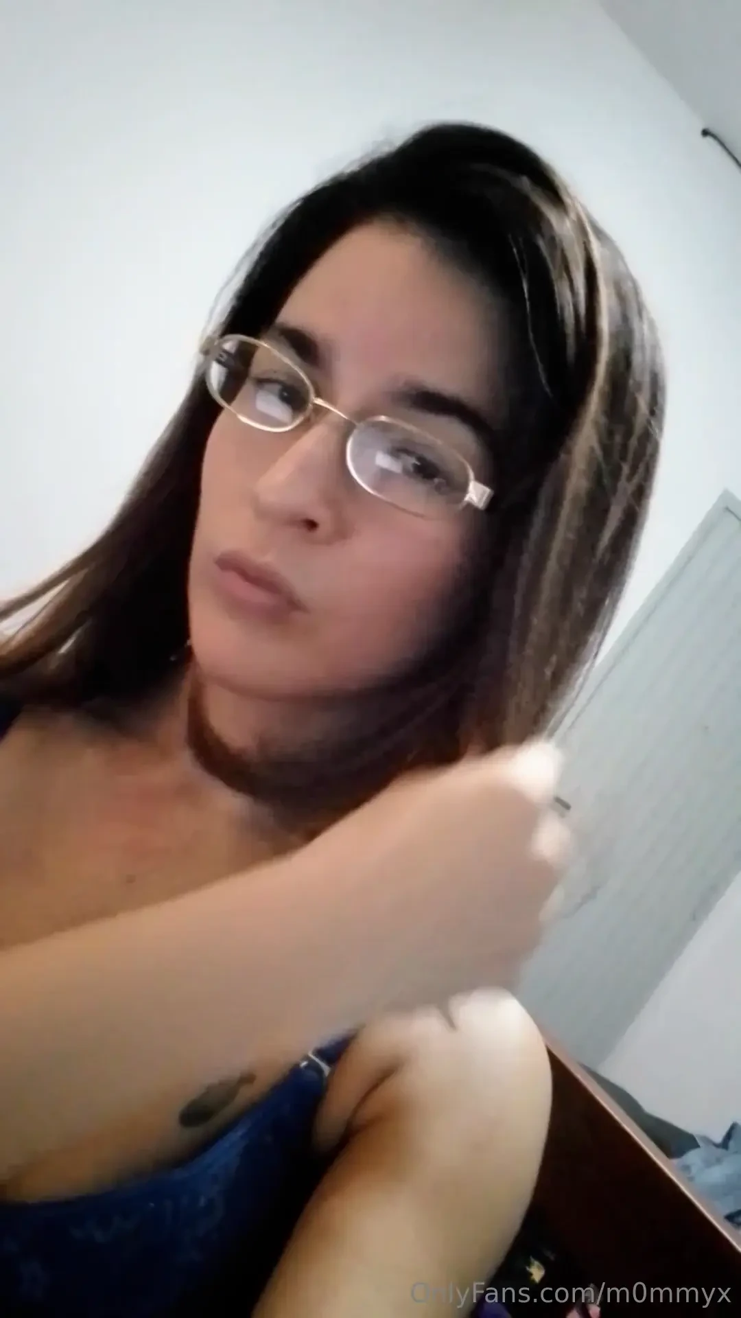 It s friday and the queen is relaxing at home 