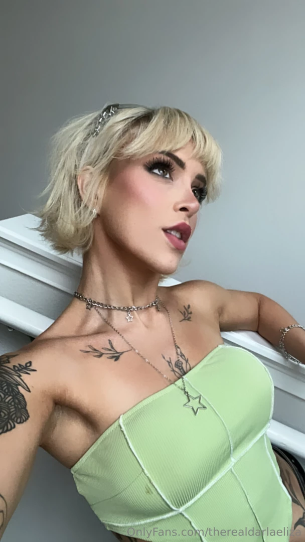 Feeling like tinker bell if she lived near a tattoo shop 