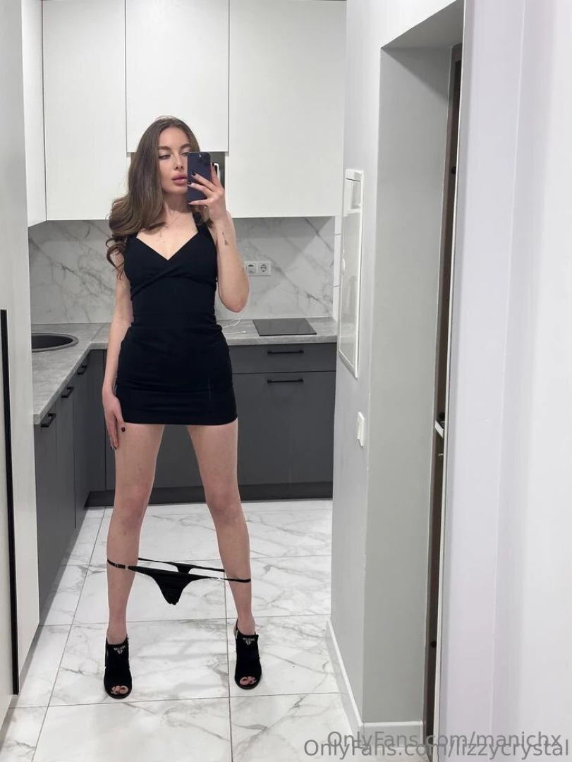 Lizzycrystal this sexy russy is very modest and loves to be noticed part 5 