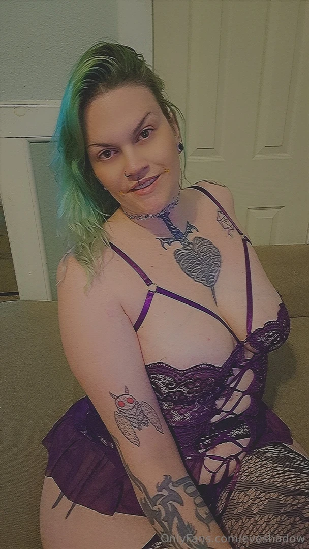 Happy hump day give me something to do 