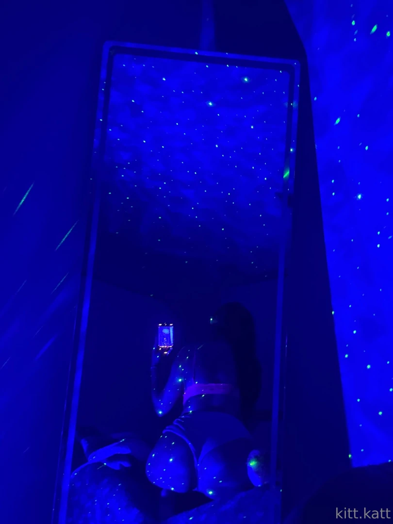 Quick mirror selfie before bed 