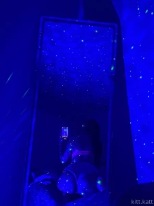 Quick mirror selfie before bed