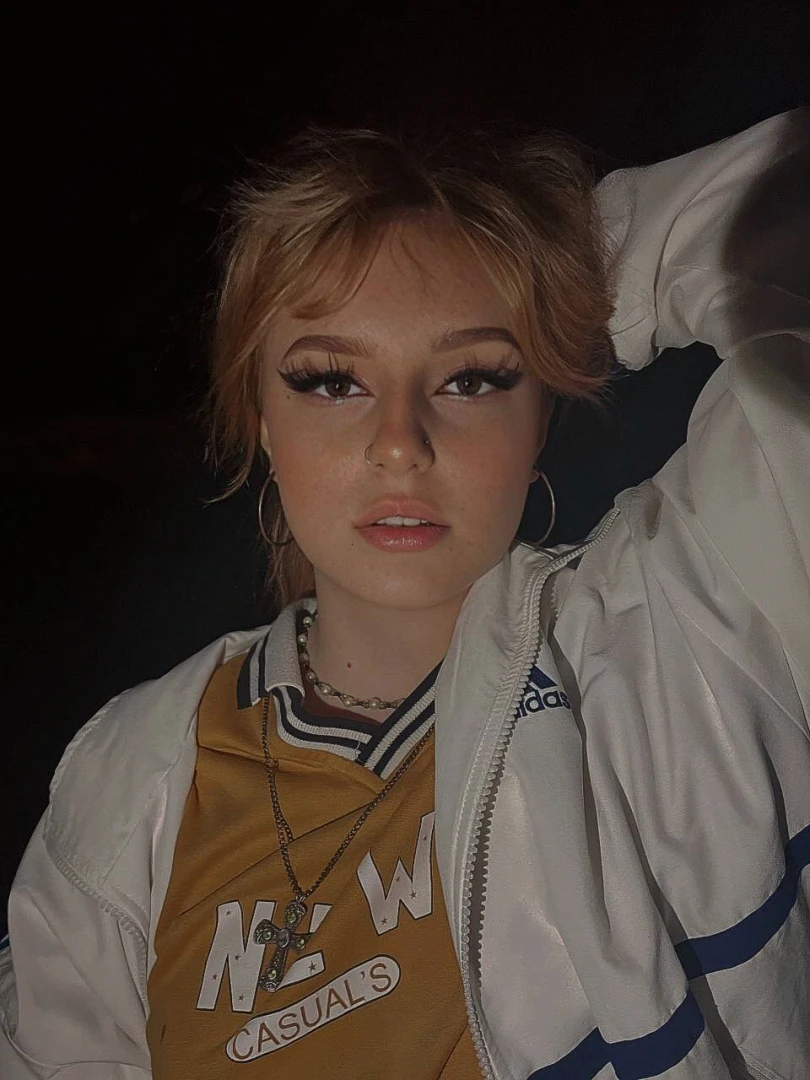 Free roxiemermaid write to her roxiemermaid she is online now this hot part 20 