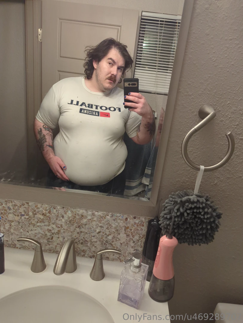 Ex jock eating in his old workout shirts wanna help me outgrow them part 2 