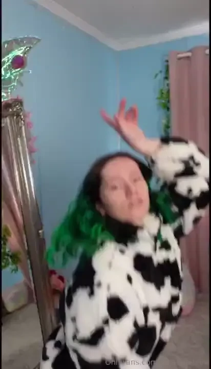 I am going through my old tiktoks and thought these were kindaaa hot part 1 