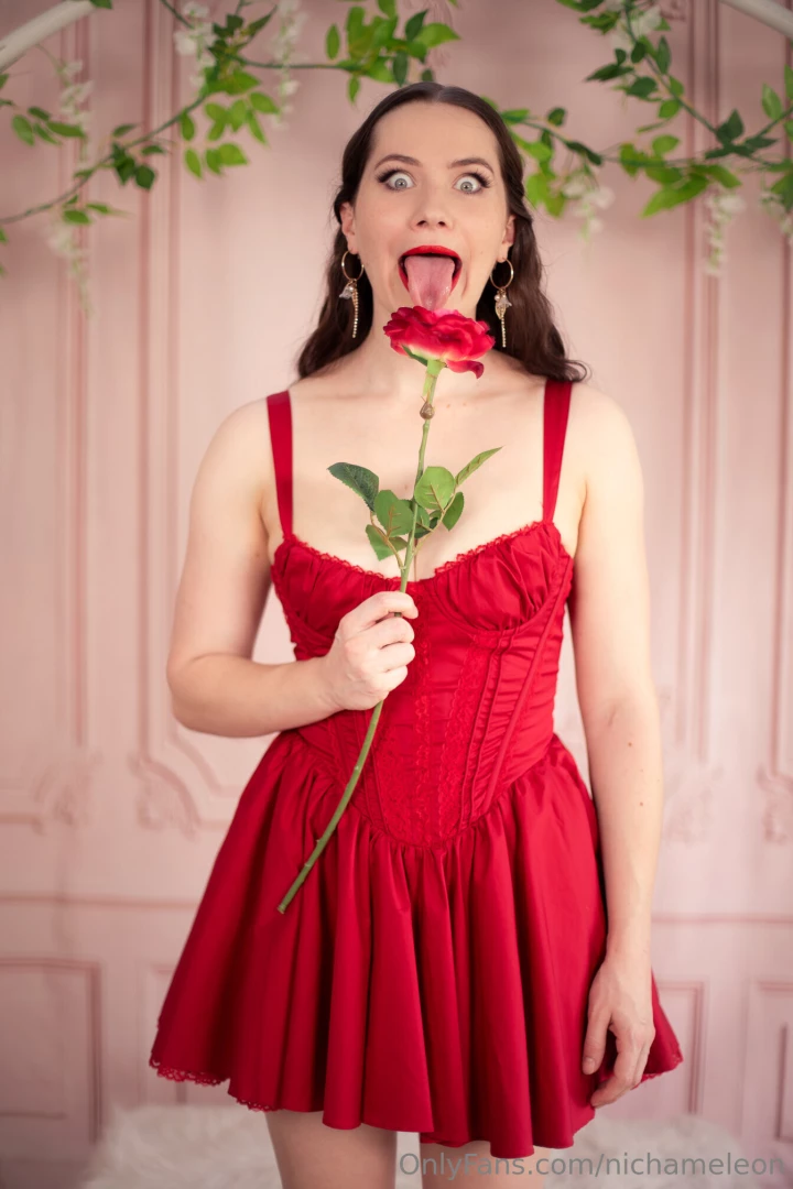 Happy valentines day lovers lt 3 check your dms for a cheeky set and 