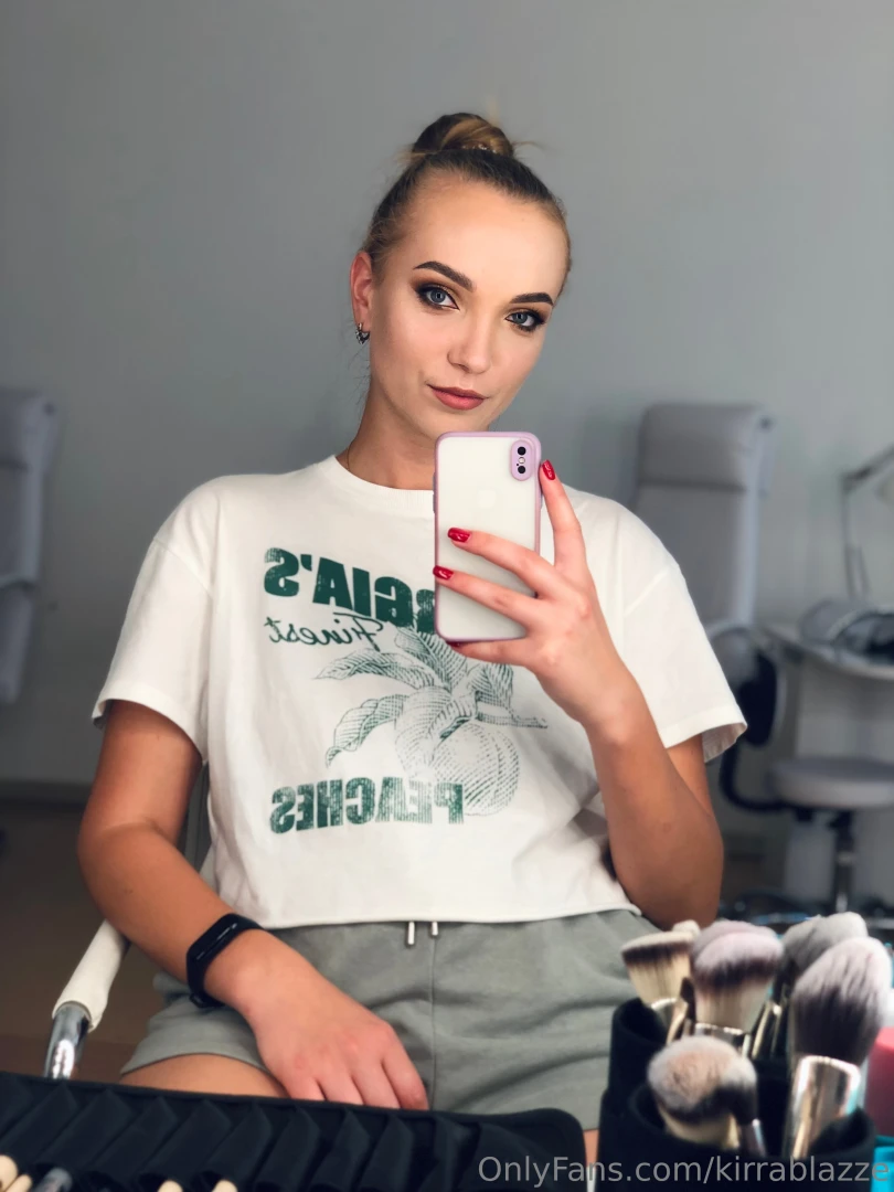 Live in the moment and make it beautiful 