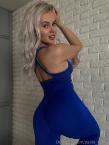 There s something special about the way this tight-fitting tracksuit