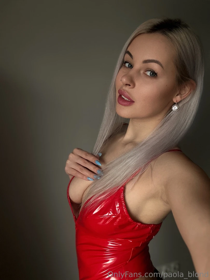 Tonight i decided to add a little red to my life this color always 