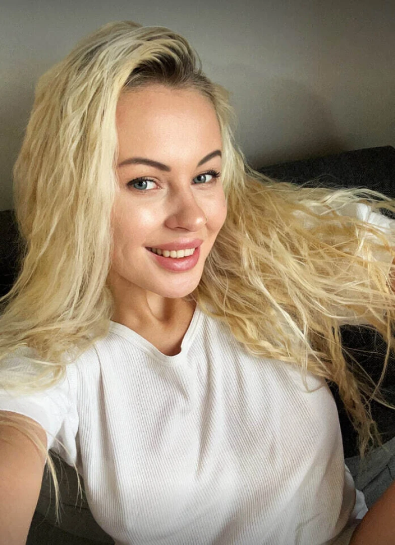 December is knocking on the windows with frosty patterns and you want 