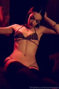 Hey babes my birthday is on the 23rd send a gift and receive a part 1